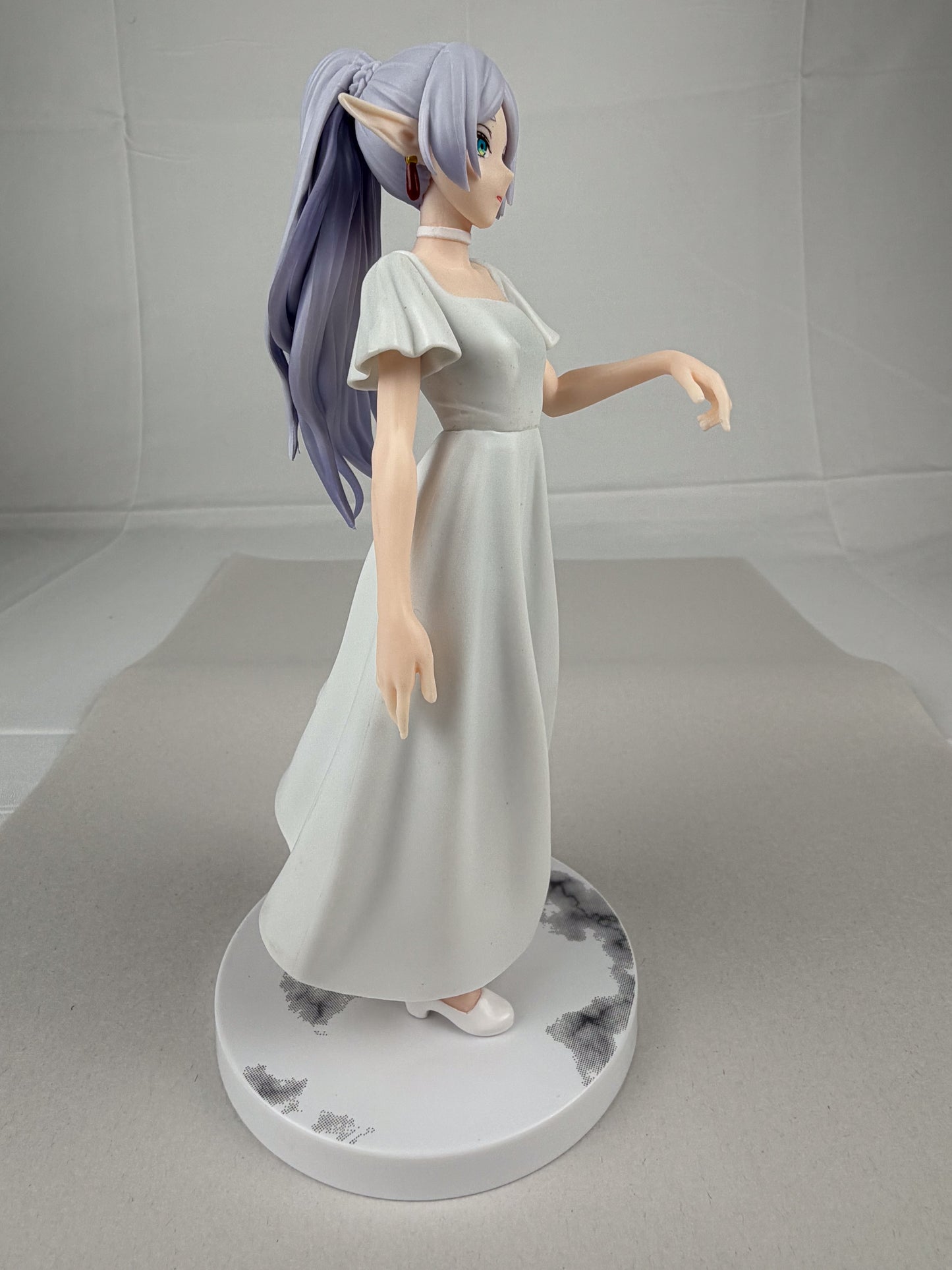 Frieren White Dress Luminasta Figure